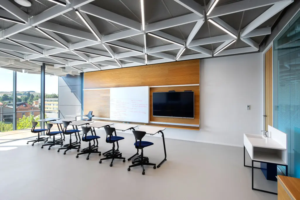 referenční fotografie ze školy Guliver