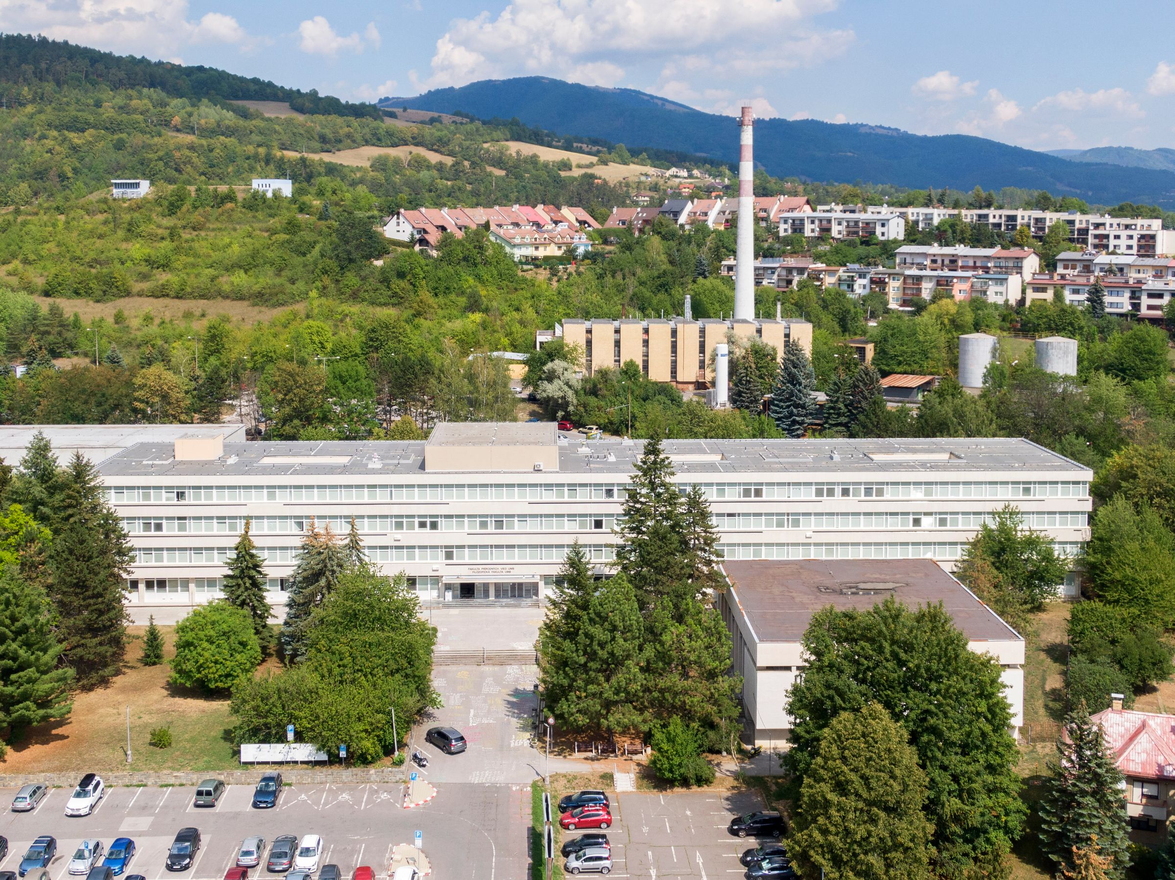 Rekonstrukce fasády Univerzity Mateja Bela